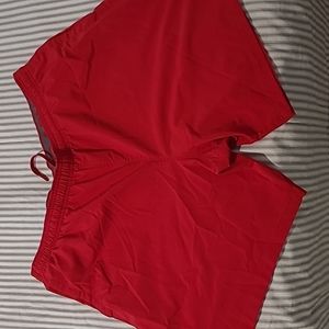 2XL Under Armour Shorts Red